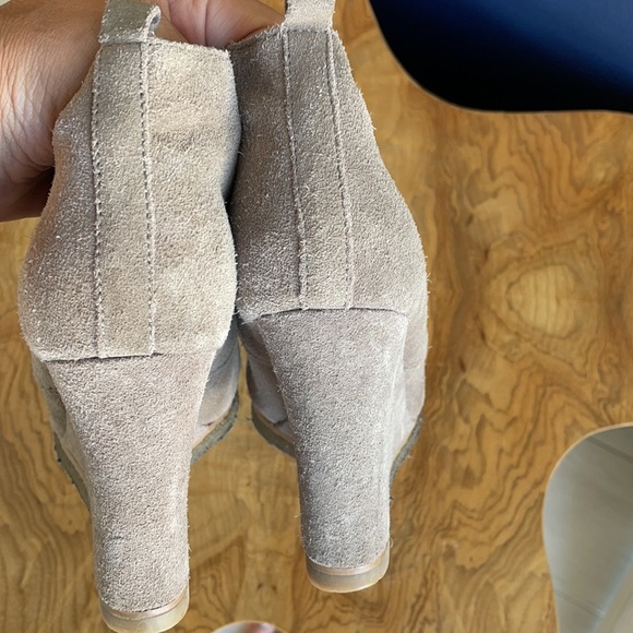 Steve Madden Tangoo suede wedge booties - Picture 3 of 7